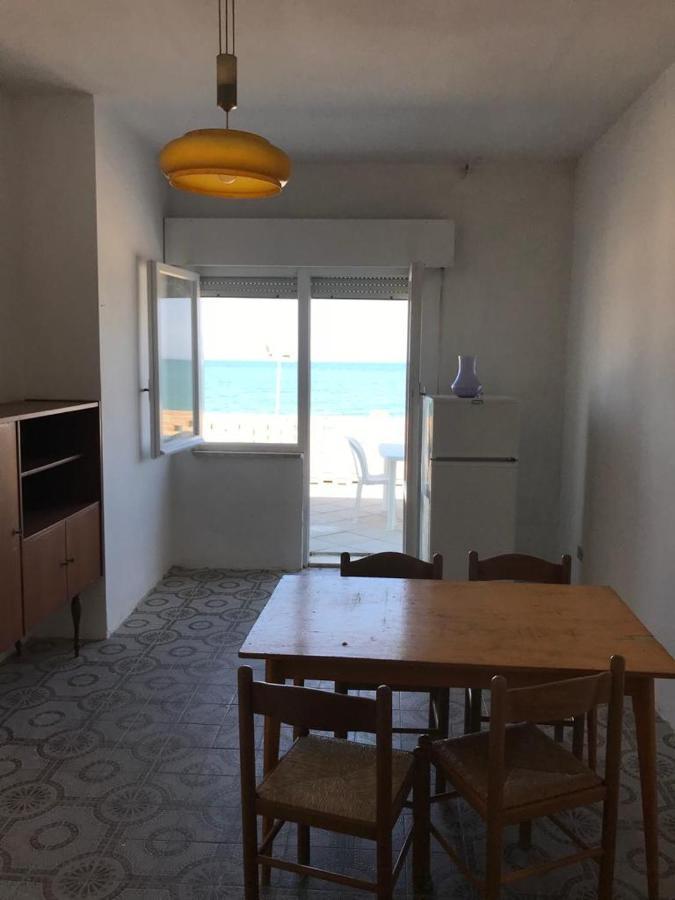 Virgola Zero Holiday Beach Apartment Porto Potenza Picena Exterior foto